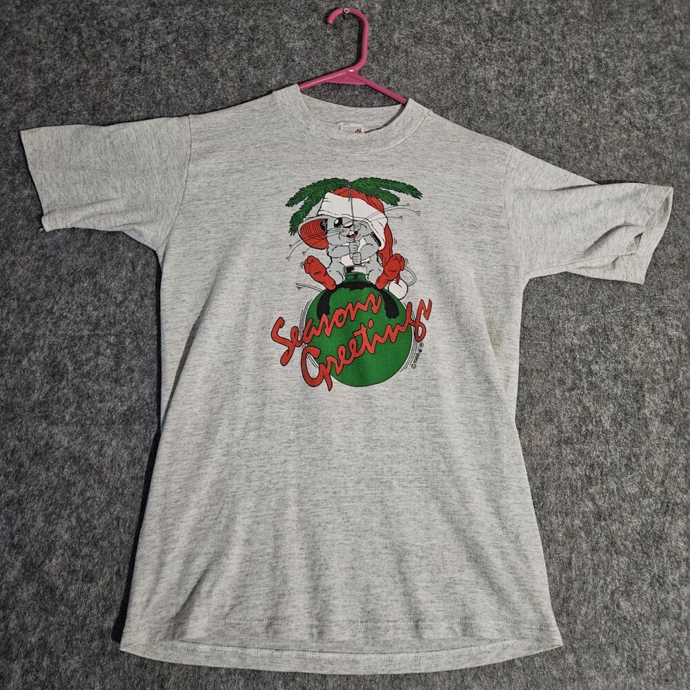 Vintage Christmas T-shirt Size Medium Seasons Greetings Mouse Ornament 1980's